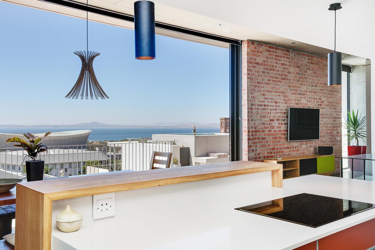 Upper Point Luxury *
